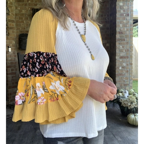 Umgee Boho Style Butterfly Sleeves Blouse Sz Small Like New - Picture 1 of 9